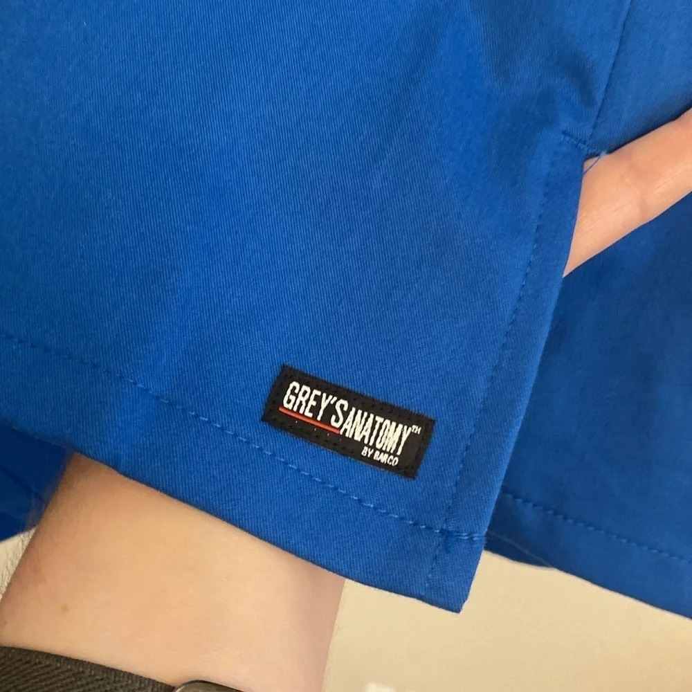 Grey's Anatomy Barco Scrub Top with Hip Pockets 2XL XXL - Picture 6 of 7